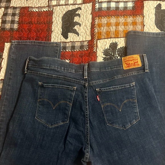 Jeans - Picture 2 of 5